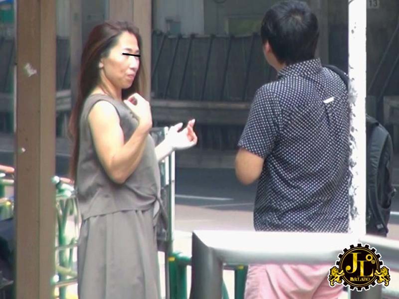 ＜盗撮＞ セックスレスの素人熟女にどっぷり中出し！ベスト 『FANZA...