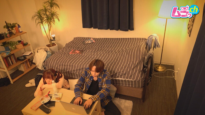 ＜盗撮＞ ニンゲン観察 好きな人の為なら何でもしちゃう 塩対応イケメン...