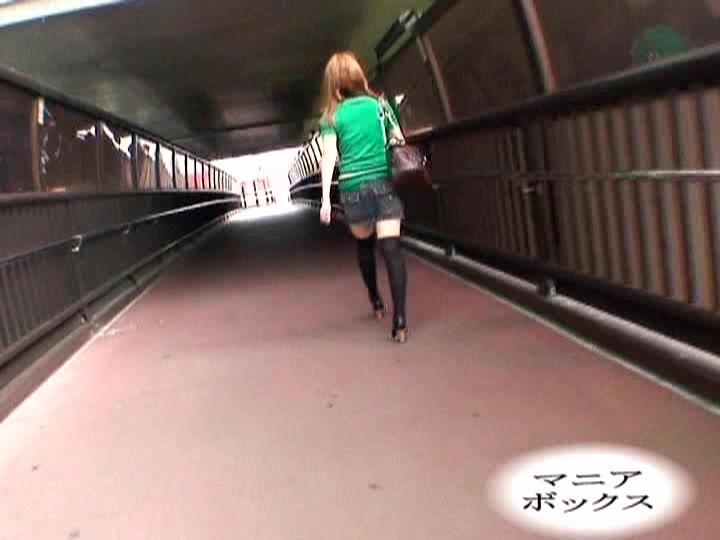 ＜盗撮＞ 突撃スカートめくり102連発！ 4時間 『FANZA』