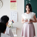 ＜盗撮＞ 尻穴拡げさせられ女教師性奴● 生徒に弱みを握られた女教師のアナル丸出しイキ強要暗黒学園生活 森沢かな 『FANZA』