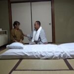 ＜盗撮＞ 美人と評判の仲居さんがいる旅館に行って仲居さんを強引に口説いてハメ倒した盗撮映像 3 『FANZA』