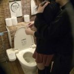 ＜盗撮＞ 居酒屋トイレ盗撮 欲情便所［二十一］ 『FANZA』