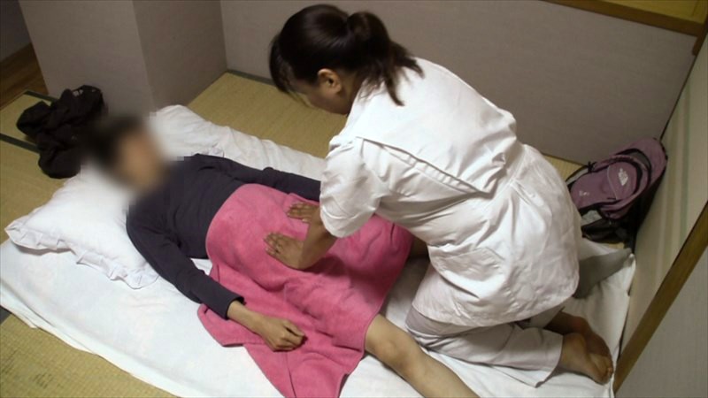 ＜盗撮＞ 日本全国のビジネスホテルマッサージ熟女 盗み撮り4時間 『F...