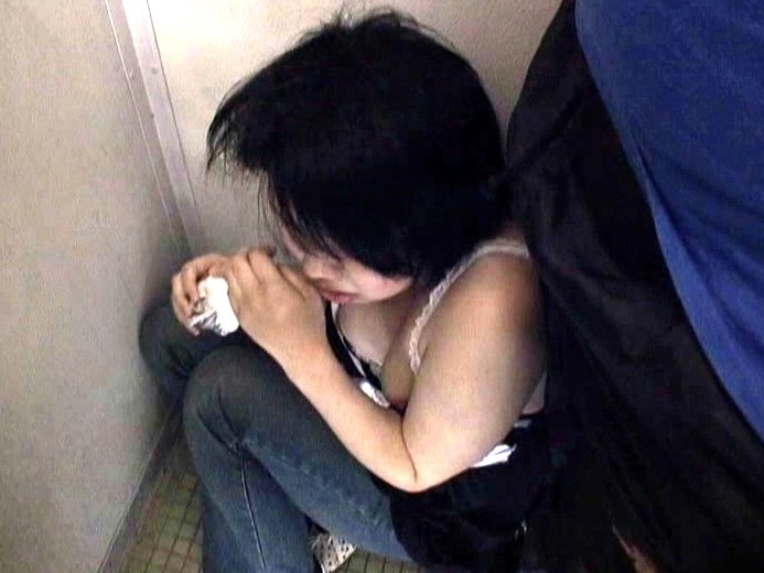 ＜盗撮＞ 強●便所 1 『FANZA』