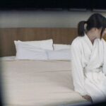 ＜盗撮＞ 人妻寝取り出張施術［一］ 『FANZA』