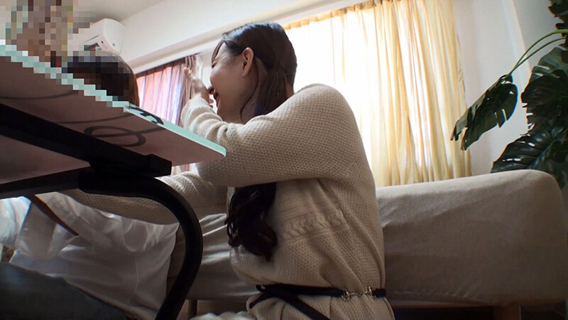 ＜盗撮＞ アナルが弱い…むっちり巨乳人妻 『FANZA』