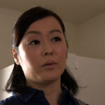 ＜盗撮＞ ホームヘルパーさんのムチムチデカお尻が気になって何も手につきません！そのお尻を触らせてください！ 『FANZA』