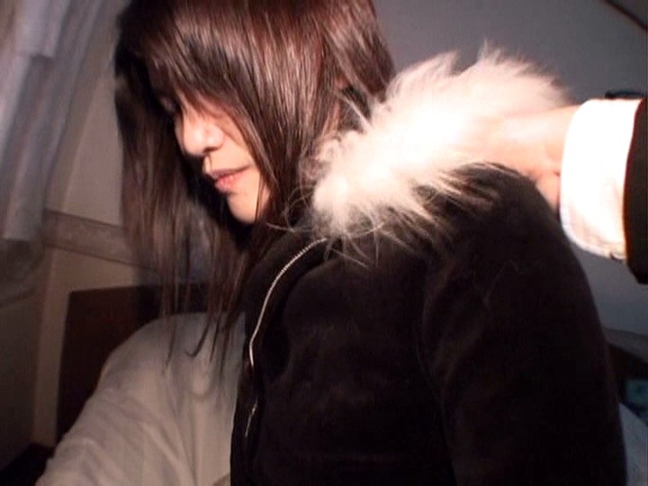 ＜盗撮＞ 気の弱い女が集まる自動車教習所 『FANZA』