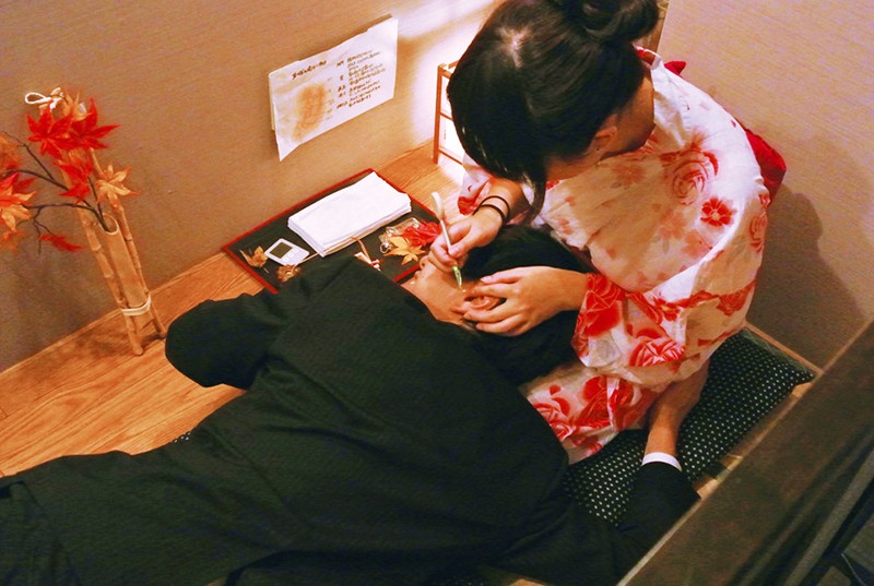 ＜盗撮＞ 浴衣で癒しの健全店 密室で生チン出してヌキ依頼！！ 『FAN...