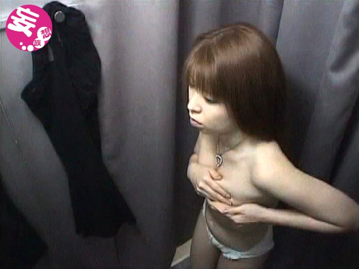 ＜盗撮＞ 凄腕女撮り師潜入盗撮記録 『FANZA』