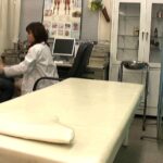 ＜盗撮＞ 女医のおばちゃんがフェラしてくれた衝撃映像 『FANZA』