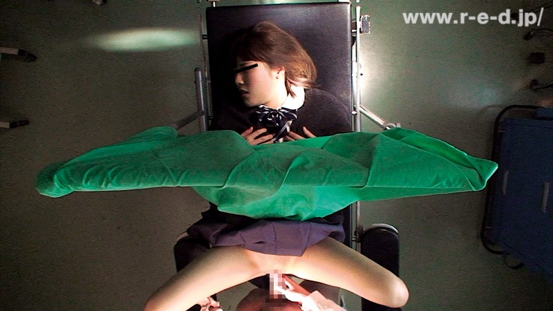 ＜盗撮＞ 産婦人科医師より投稿 女子校生たちが被害！クリトリスが異常に...