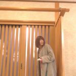 ＜盗撮＞ ゆな（22） 石和温泉で見つけた卒業旅行中の美巨乳女子学生のお嬢さん タオル一枚 男湯入ってみませんか？ 『FANZA』