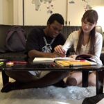 ＜盗撮＞ 現役女子大生家庭教師を家に呼び 黒人がデカチンを見せつけ情熱的に口説き落とす！新感覚呼び出しナンパ 清楚なオマ○コが黒人チ○ポを子宮の奥までねじ込まれるメガストロークピストンSEX！！ 『FANZA』