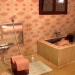 ＜盗撮＞ 盗撮 地方の激安ソープは気だてのいい地方娘たちが濃厚サービスしてくれる。 『FANZA』