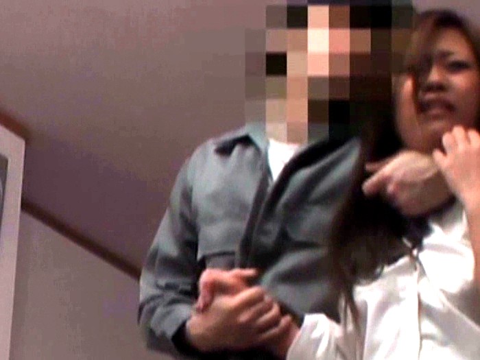 ＜盗撮＞ 三姉妹連続レ●プ盗撮 『FANZA』