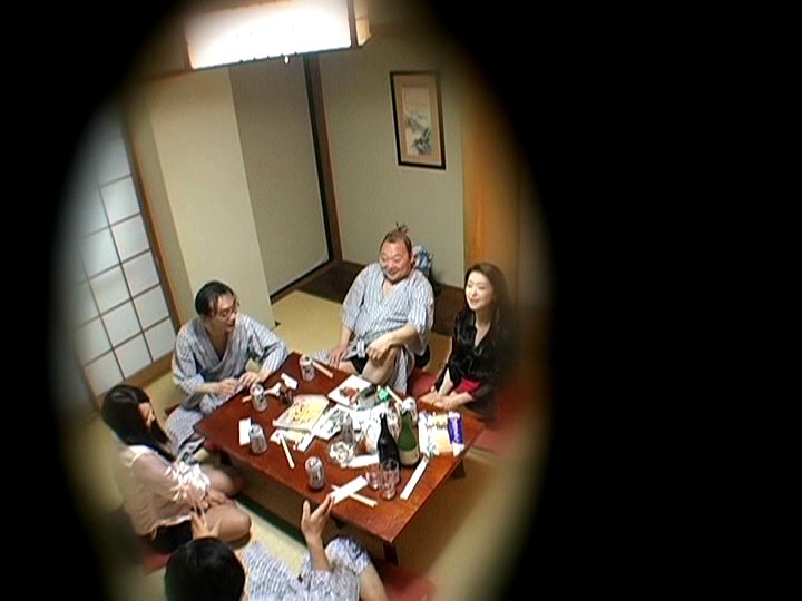 ＜盗撮＞ 温泉街の人妻コンパニオン 宴会乱痴気騒ぎ盗撮 2 『FANZ...