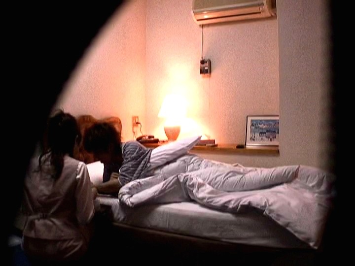 ＜盗撮＞ ビジネスホテル受付嬢を口説いて部屋FUCK盗撮 『FANZA...