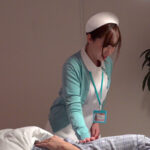 ＜盗撮＞ 結婚3年目の看護師にギン勃ちチ●ポを見せてフェラ抜き！深夜、性欲に火がついた看護師は声を●して快楽堕ち…！ 『FANZA』