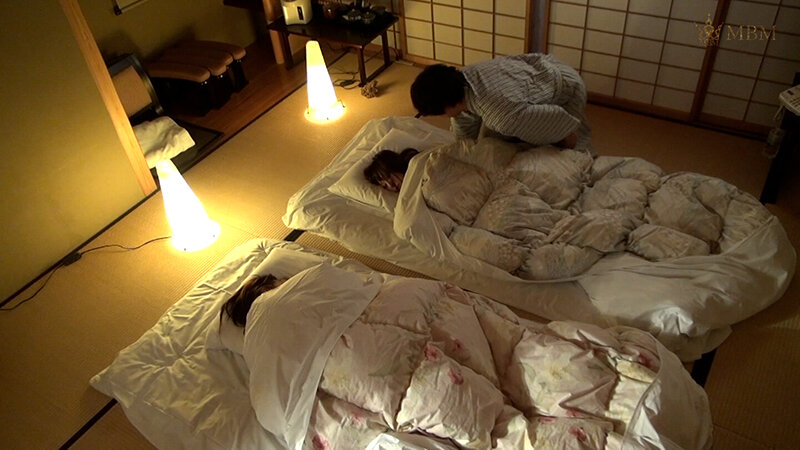 ＜盗撮＞ 街で見かけた母娘に声を掛け番組撮影と宿泊付きロケにご協力頂き...