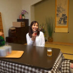 ＜盗撮＞ コタツの中でイケナイ悪戯を仕掛ける兄の嫁さん！痴女嫁と兄の横で声を潜めて快楽SEX！ 『FANZA』