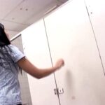 ＜盗撮＞ 共同トイレで女子トイレを故障中にしてたら男子便器で立ちション便しちゃった娘限定盗撮 3 『FANZA』
