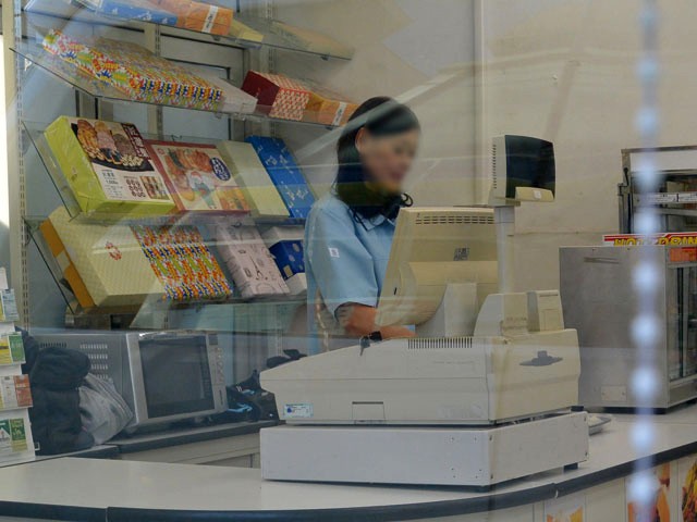 ＜盗撮＞ 甥っ子の寝取り計画～実母の妹が欲望の的～下宿先の叔母が痴態を...