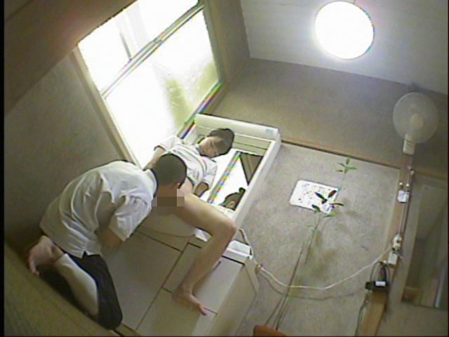 ＜盗撮＞ 個人撮り F●2投稿映像 温泉旅館に仕掛けられたカメラに写っ...