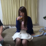 ＜盗撮＞ 電マ大好き、大股開き！ほろ酔い奥さんは強引な押し倒しを断れない 『FANZA』