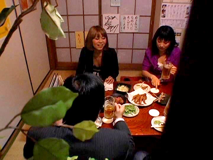 ＜盗撮＞ 2011年某居酒屋店より即流出 忘年会 乱交ワイセツ 盗撮 ...