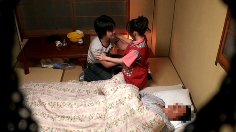 ＜盗撮＞ 介護ヘルパー痴● ～猥褻一家の罠に堕ちたおばさん～ 『FAN...