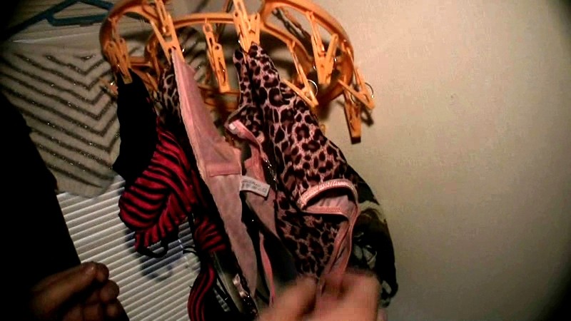 ＜盗撮＞ 悪徳鍵師 侵入ガチ夜●い盗撮 『FANZA』