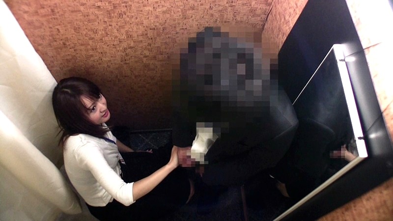 ＜盗撮＞ 紳士服試着室で僕のオナニー手伝ってくれたら○万円 『FANZ...