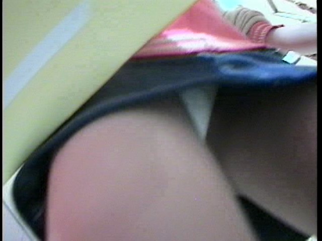 ＜盗撮＞ 追っかけパンチラストーカー逆さ撮り盗撮 2 『FANZA』