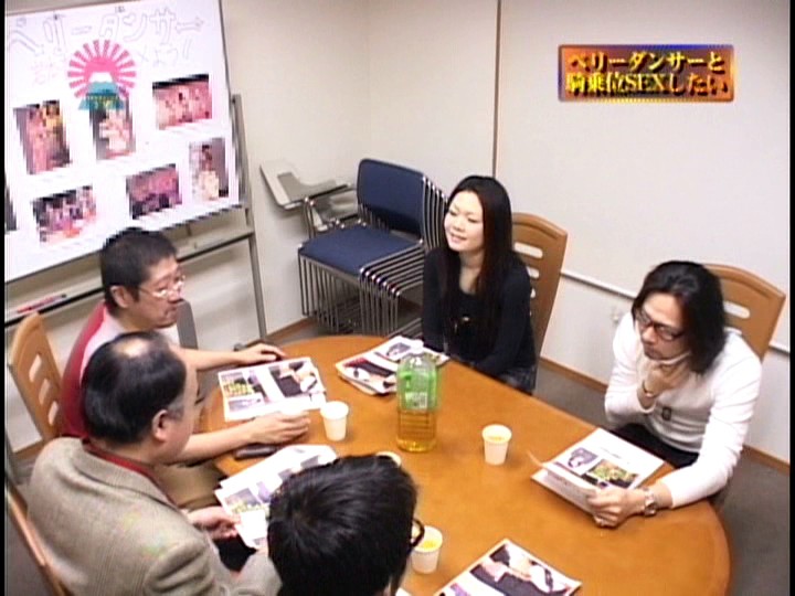 ＜盗撮＞ 腰フリ上手なベリーダンサーを騙して騎乗位SEX！ 『FANZ...