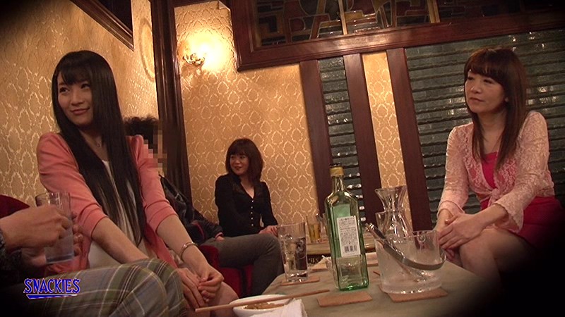 ＜盗撮＞ 日本全国 ヤレる美人ママがいるスナック（2）～赤羽篇 『FA...