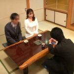 ＜盗撮＞ 夫の出世の為に上司に一肌脱ぐ熟女たち 『FANZA』