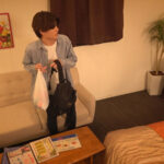 ＜盗撮＞ ホテル部屋REC パートナーだけでは満足できない！出会ったばかりのヤリモク相手と本命には出来ないド変態プレイで乱れまくるドM人妻とドSイケメン 『FANZA』