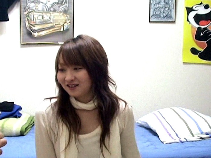 ＜盗撮＞ 盗撮アングル 素人娘の隠撮部屋 潮吹き大放尿キューティージュ...