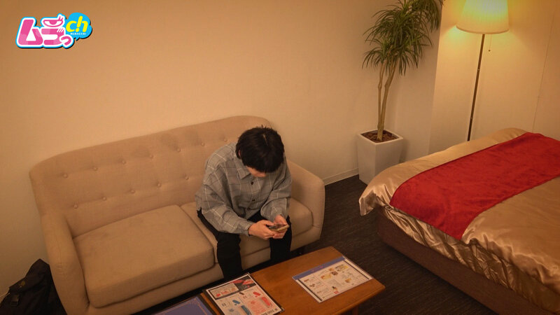 ＜盗撮＞ ホテル部屋REC 彼女との初エッチ前に練習したい！ウブすぎる...