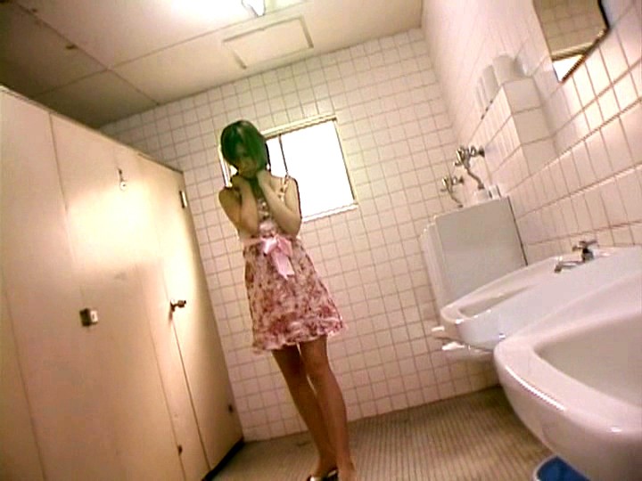 ＜盗撮＞ パンツお漏らし立ちション 5 『FANZA』