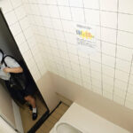 ＜盗撮＞ 女子〇生 下校中公衆トイレ性活（オナニー）記録 ＃2 『FANZA』