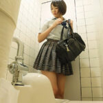 ＜盗撮＞ 女子〇生 下校中公衆トイレ性活（オナニー）記録 ＃3 『FANZA』