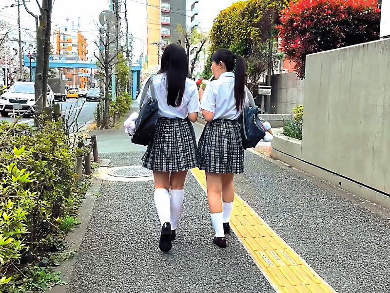 ＜盗撮＞ 【長期盗撮記録】美少女J系につきまとって撮り貯めた羞恥映像集...