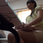 ＜盗撮＞ 毛深いワレメに侵入！生真面目な堅物さんがこんな姿に… 『FANZA』