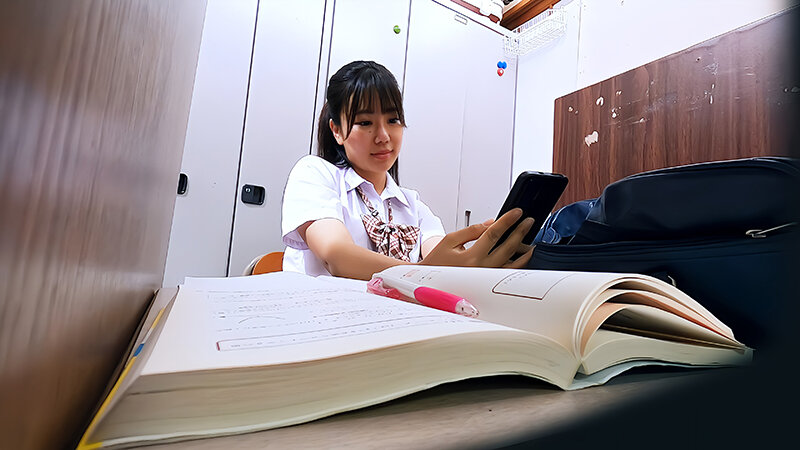 ＜盗撮＞ 進学塾こっそりオナニー 覗かれた女子〇生B子 『FANZA』