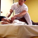 ＜盗撮＞ 盗撮-熟女専門マッサージ店- 『FANZA』