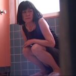 ＜盗撮＞ おしっこ我慢の限界 トイレに間に合わず途中で悶絶失態おもらし盗撮 『FANZA』