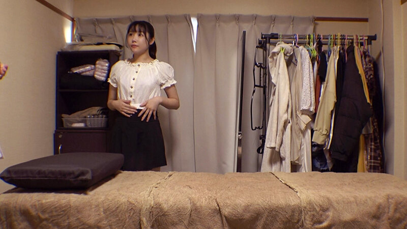 ＜盗撮＞ 媚薬オイルマッサージ 痴●盗撮＆中出し素人娘VOL.62 超...