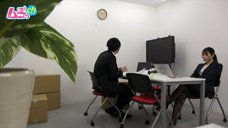 ＜盗撮＞ ニンゲン観察 舐めた態度のしごデキ後輩女をキメセク制裁！バカ...